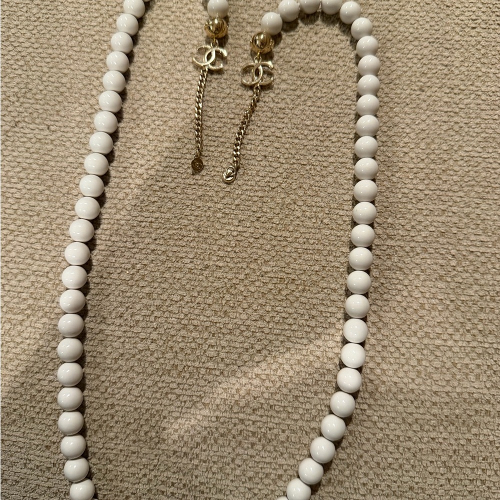 Elegant String ( from CC sunglasses) - Picture 3 of 3